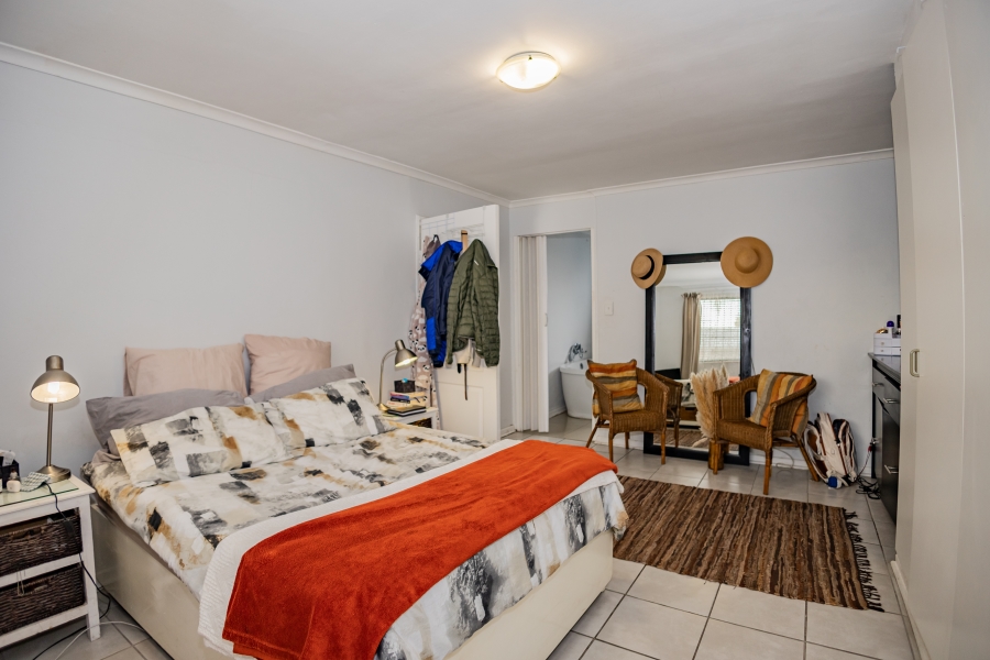 5 Bedroom Property for Sale in Loucharmante Western Cape